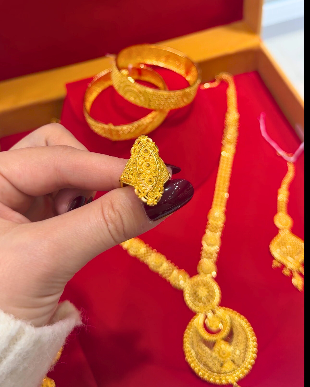 Long 22K Ring traditional style