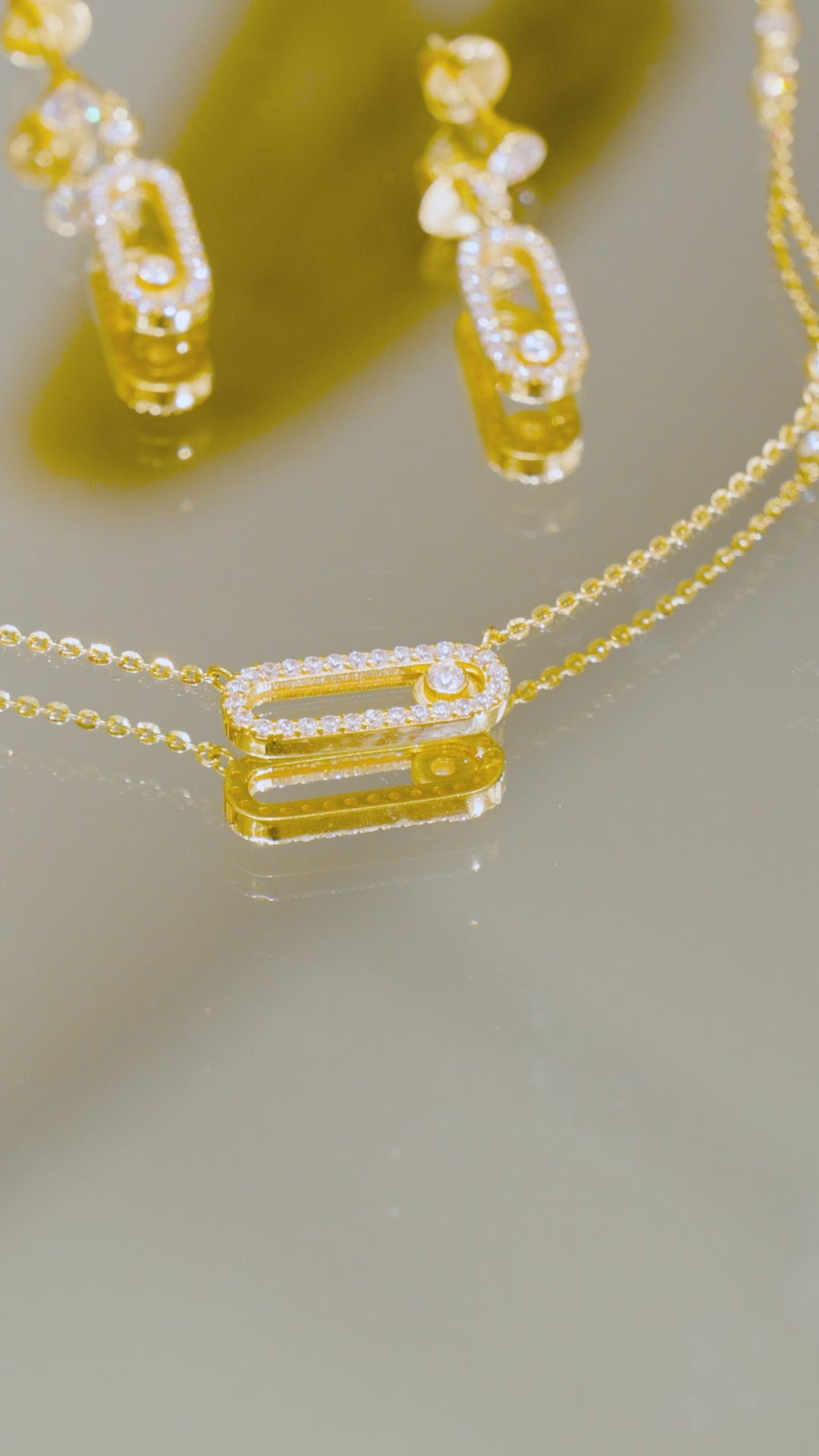 22K White Zircon Set- Famous Design