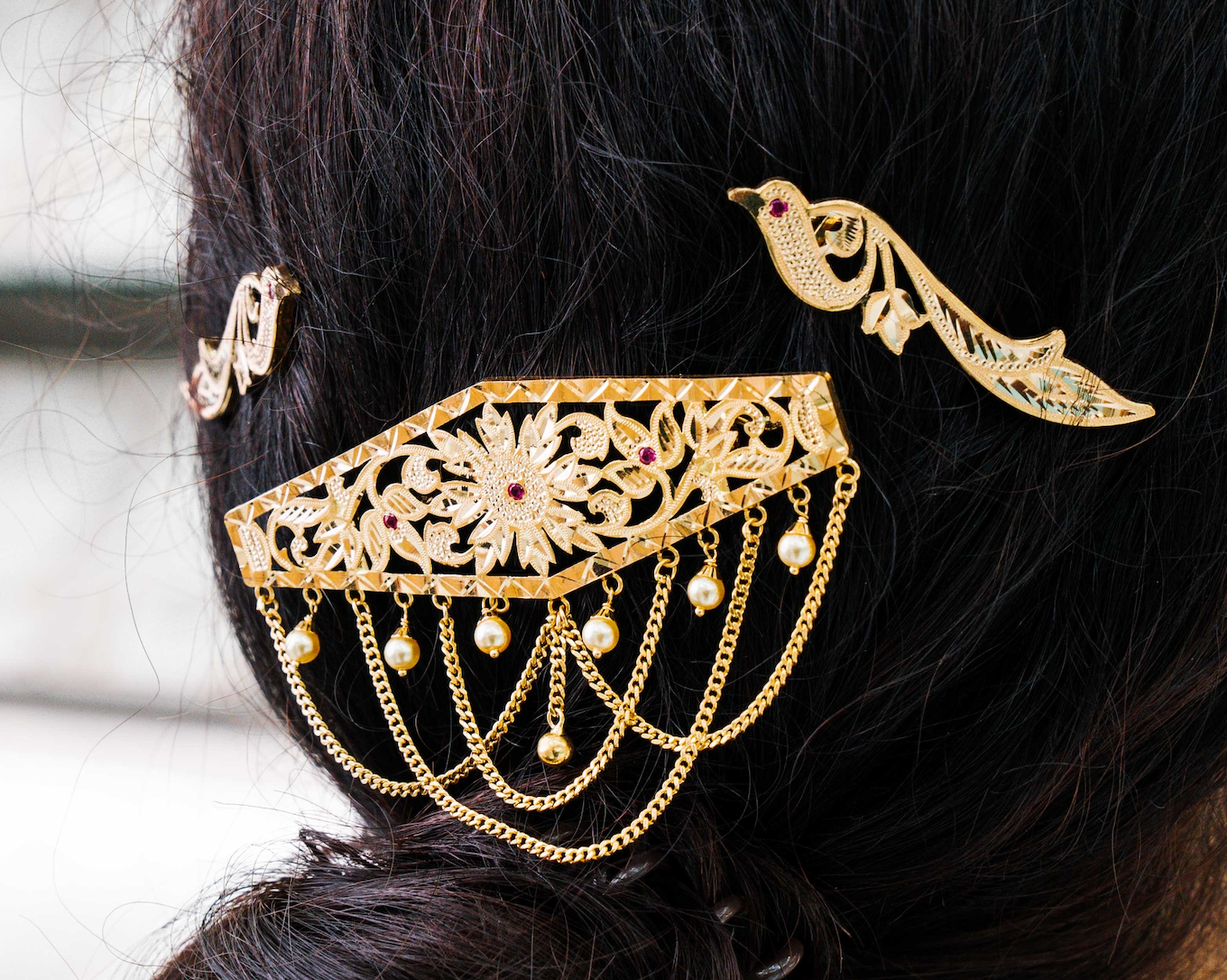 gold hairclips in fresno